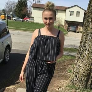 Meet your Posher, Chloe